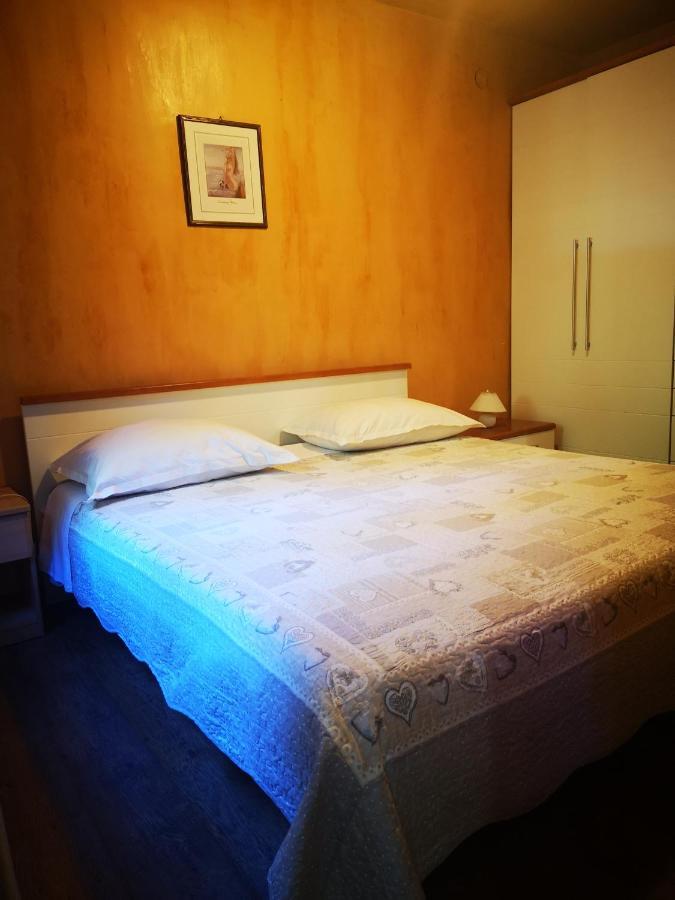 Apartment Marisa โปเรช ภายนอก รูปภาพ